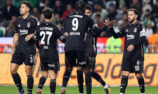 Beşiktaş bu sezon “bir ileri iki geri”