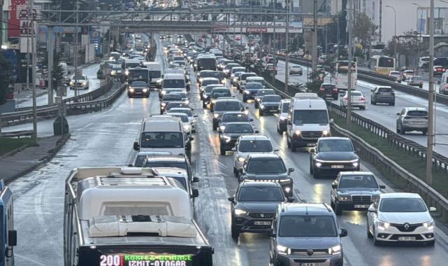 İstanbul’da sabah saatlerinde trafik yoğunluğu yüzde 72’ye kadar çıktı